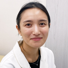 金田 雅祐子 近影